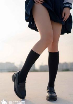 美女拉屎无遮挡免费_BD英语免费高清观看
