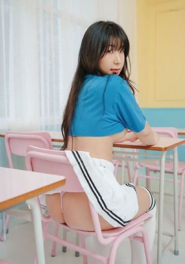 隔壁的姐妹们在线观看_JVID性感写真